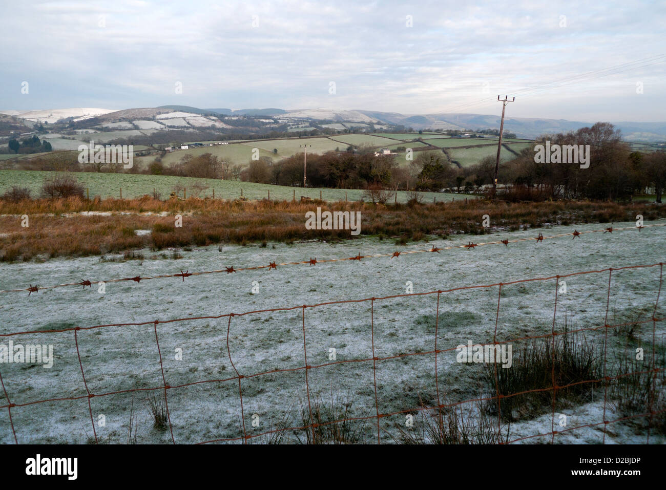 Ein Winter-Bauernhof Landschaft an einem frostigen Wintermorgen Carmarthenshire West Wales, UK Stockfoto