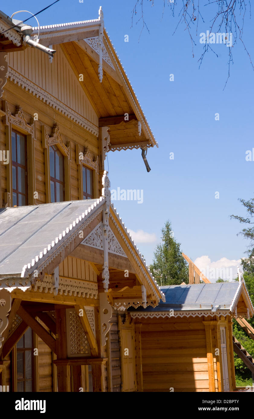 Black Shutters Stockfotos & Black Shutters Bilder - Alamy