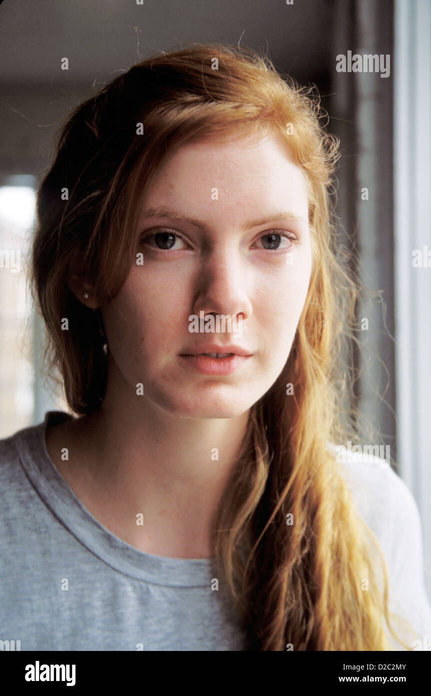 21 Jahre alte Frau Portrait Stockfotografie Alamy