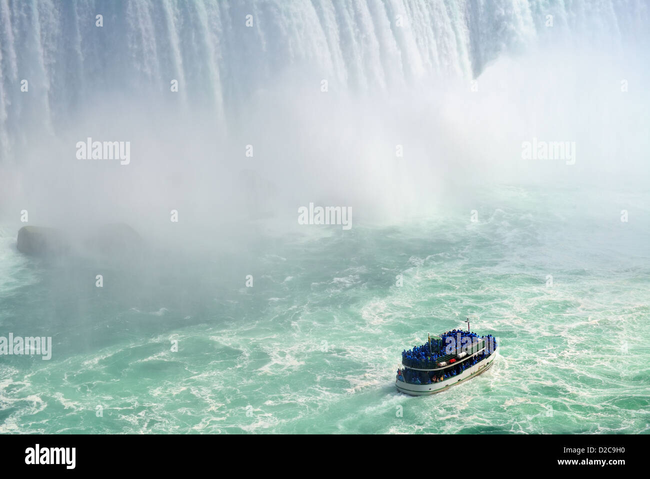 Boot und Horseshoe Falls von den Niagarafällen entfernt Stockfoto