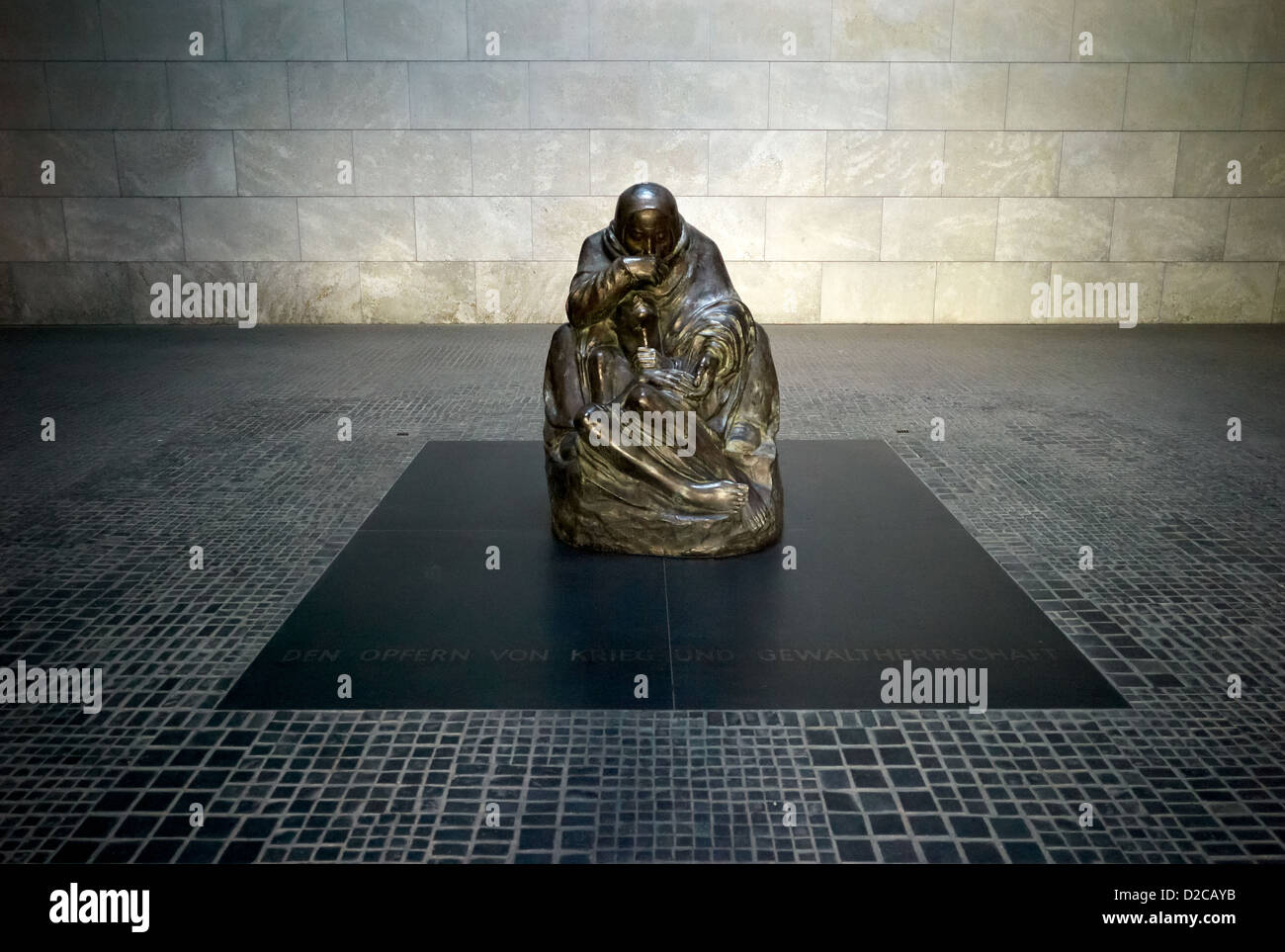 Berlin, Deutschland, Pietà von Käthe Kollwitz in der neuen Wache Stockfoto