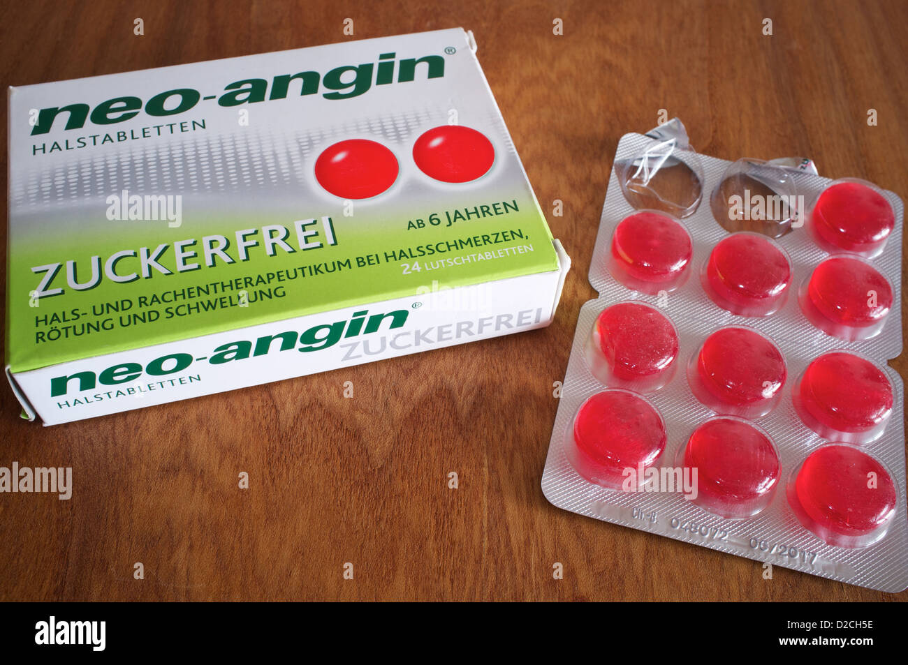 Neo-Angin Zucker frei Halsschmerzen Tabletten Stockfotografie - Alamy