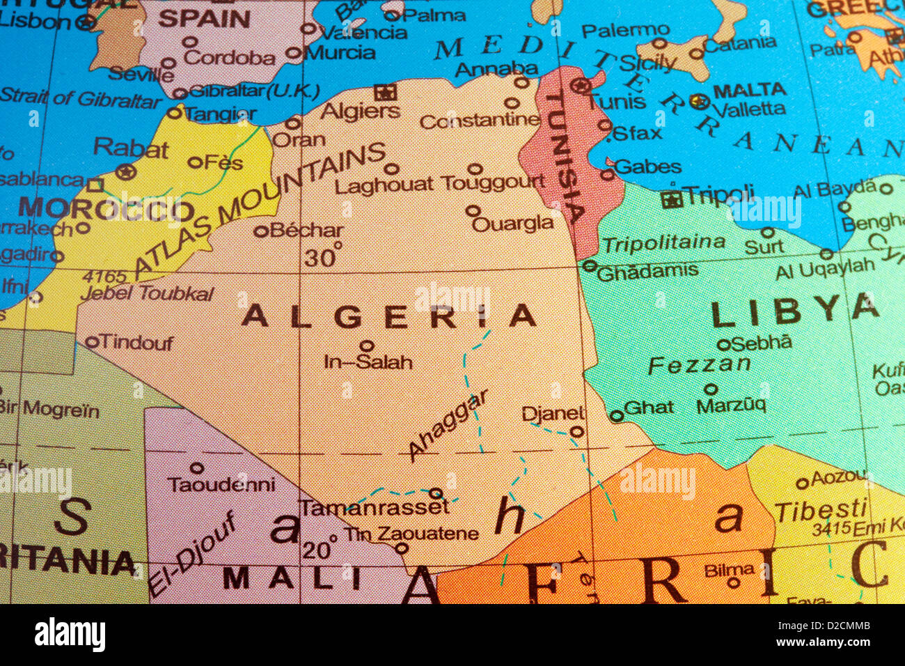 Eine Karte von Algerien und Nord-Afrika auf einem Globus Stockfoto