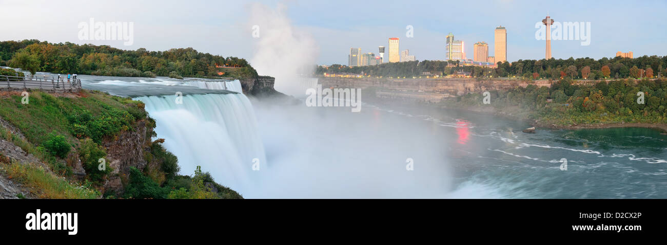 Niagarafälle-Sonnenaufgang-Panorama in der Morgen-Nahaufnahme Stockfoto