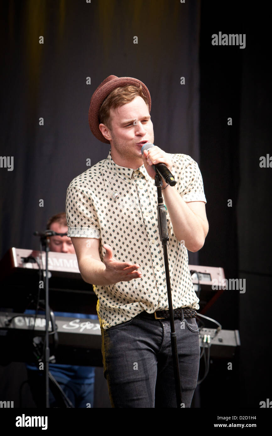 Sänger, Musiker und Songwriter Olly Murs auf der Bühne beim V Festival, Essex UK Stockfoto