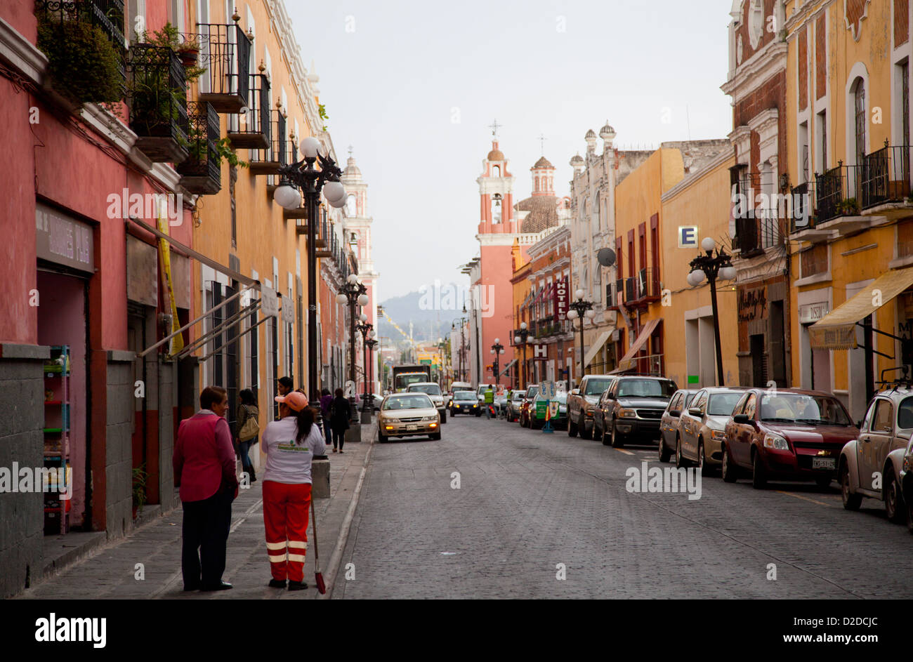 Straße - Av, 7 Oriente in Puebla - Mexiko Stockfoto