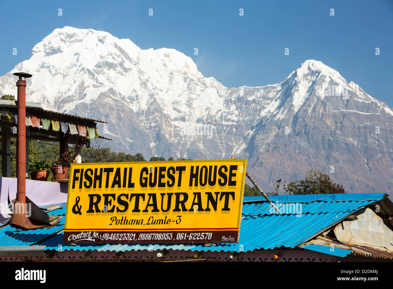 Ein Teehaus lodge auf dem Annapurna Base Camp Trek, Himalaya, Nepal. Stockfoto