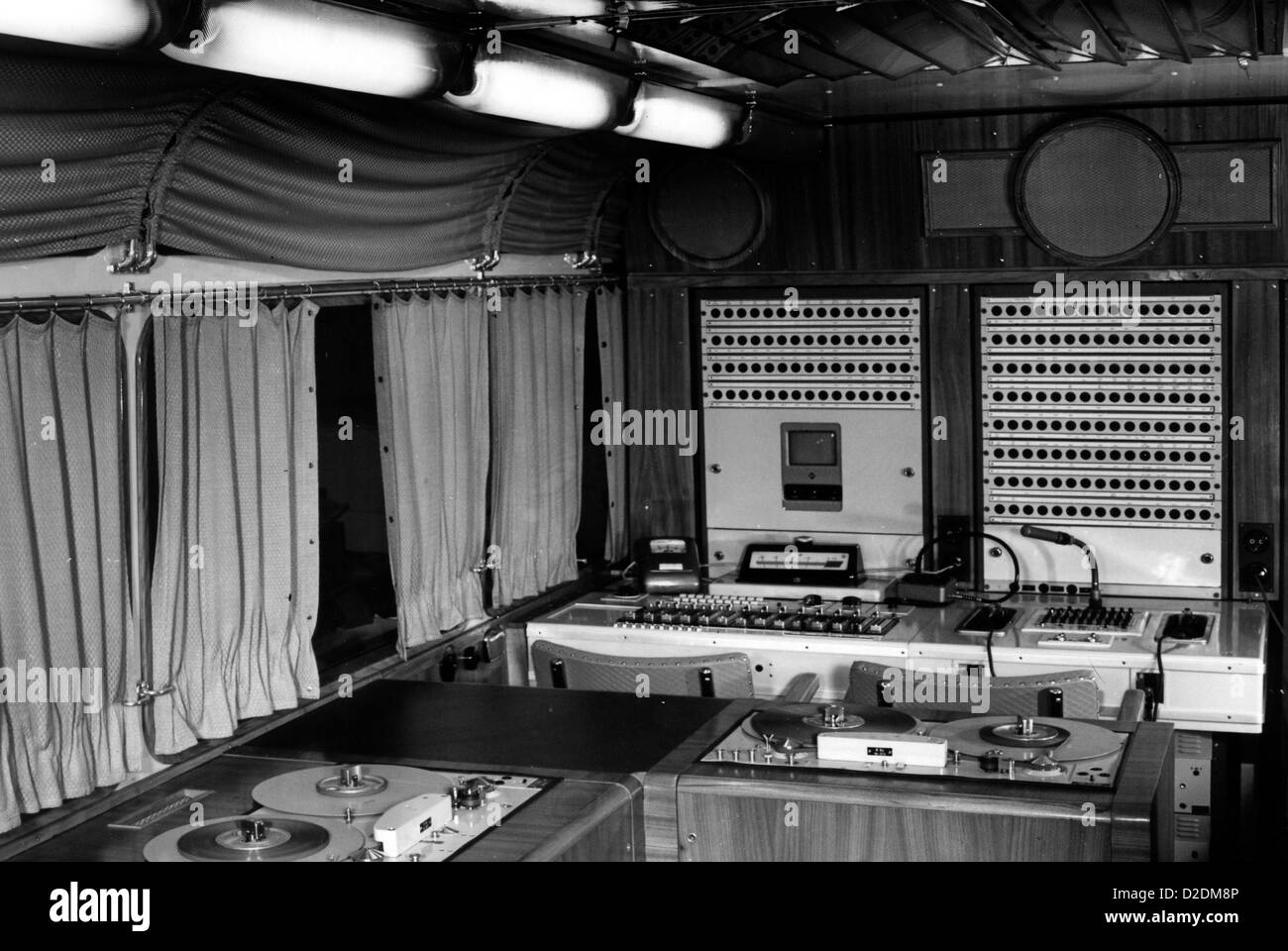 Broadcasting Center der DDR in Ost-Berlin - Technikraum. Stockfoto