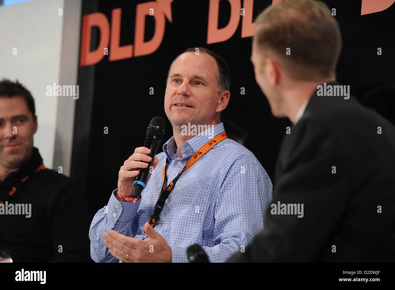 München/Deutschland - Januar 21: Albert Wenger (Union Square Ventures) spricht auf dem Podium bei der Digital Life Design (DLD) Konferenz im HVB Forum am 21. Januar 2013 in München. DLD ist eine internationale Konferenz und Kultur, neue Medien, Wirtschaft und sozialen Führer, Meinungsbildnern und Investoren für Crossover Unterhaltung und Inspiration verbindet. (Foto: picture-Alliance/Jan Haas) Stockfoto