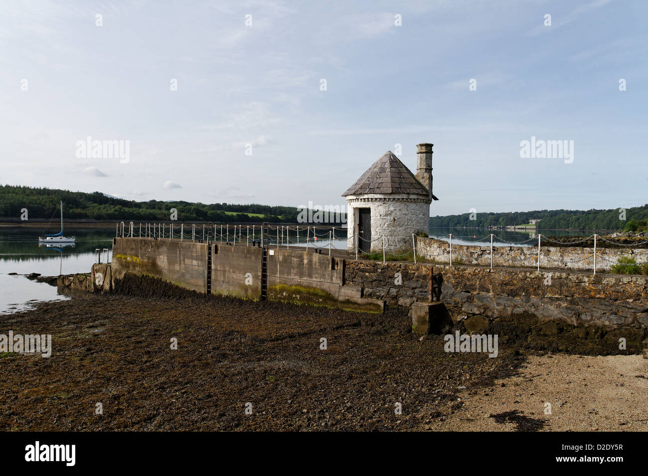 Steg über die Menaistraße in der Nähe von Llanfairpwllgwyngyll Stockfoto