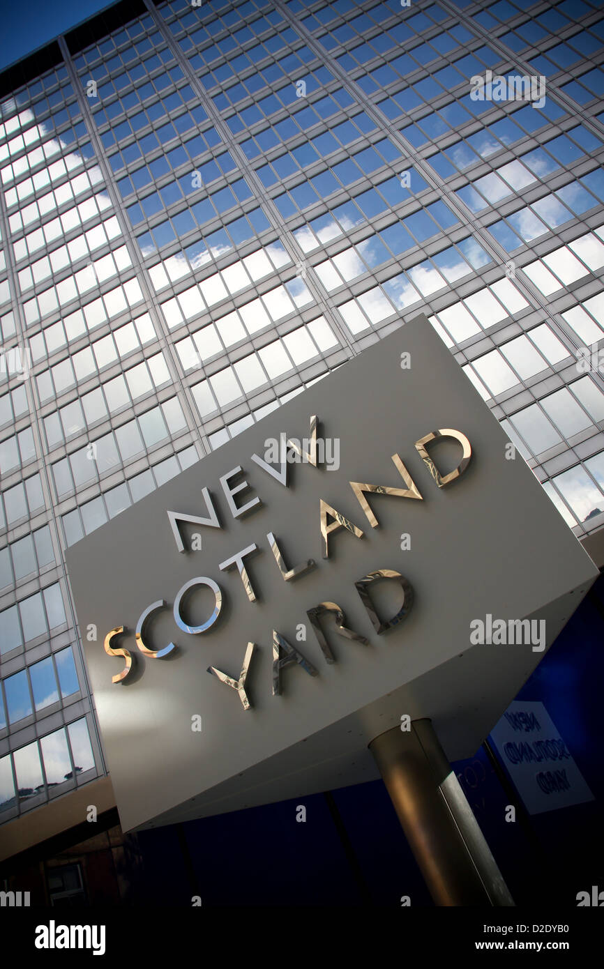 New Scotland Yard Polizeigebäude Victoria London Stockfoto