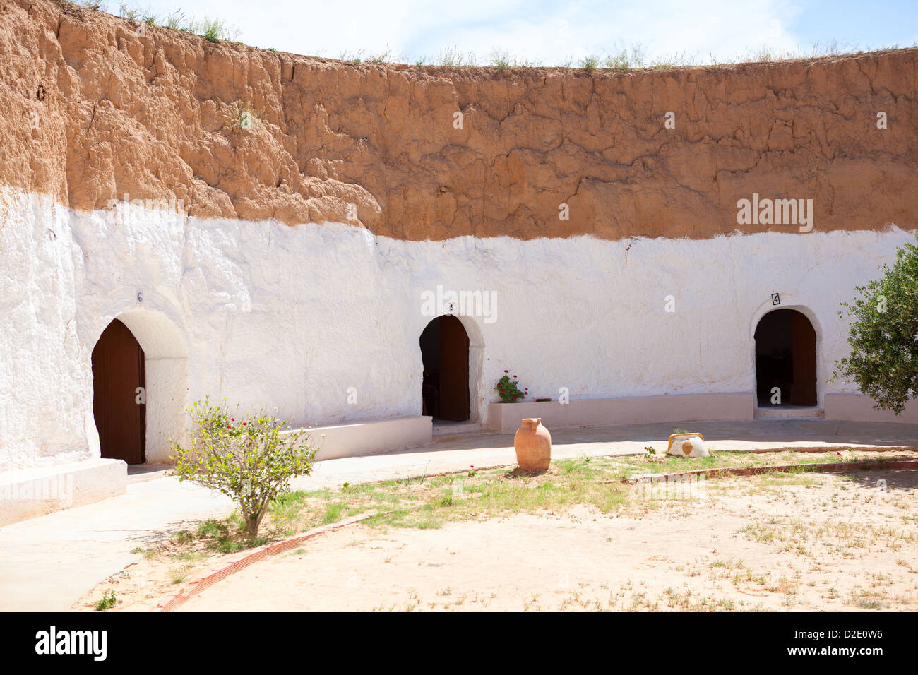 Ungewöhnliches Restaurant in Matmata Bezirk, Tunesien. In Felsen wie Haus der Troglodytes gemacht. Höhlen als Speiseräume Stockfoto