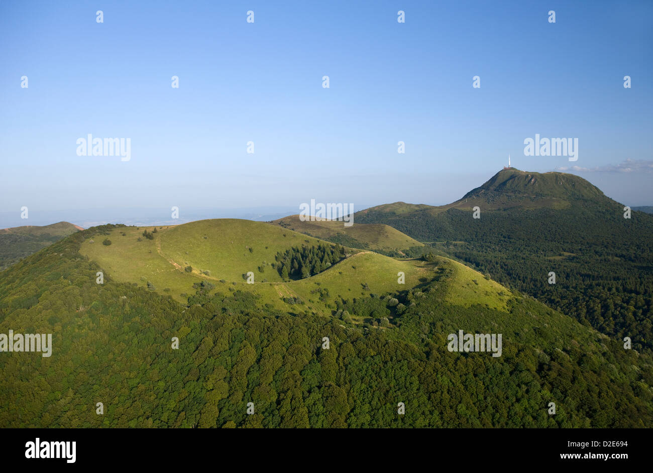 SCHLACKEN KEGEL KRATER PUY DE DOME CHAINE DES DURCHREISE NATURPARK VULKANE AUVERGNE MASSIV ZENTRALFRANKREICH Stockfoto