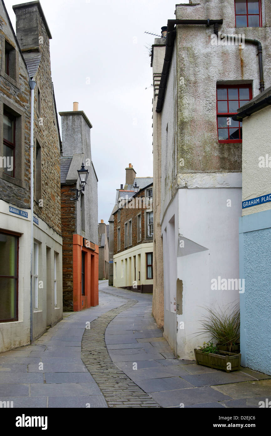 Stromness, eine wunderschöne historische Altstadt an der Südspitze von Orkney, Nordschottland Stockfoto
