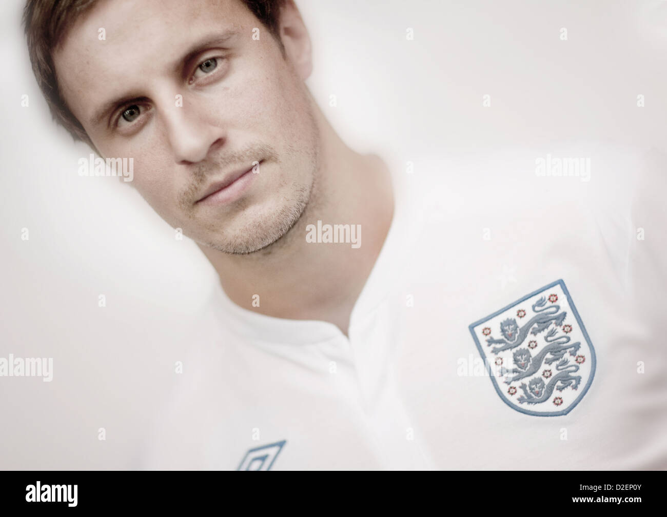 Philip Nikodem "Phil" Jagielka im neu gestalteten Umbro Englad home Trikot von Nike im Besitz Umbro Stockfoto