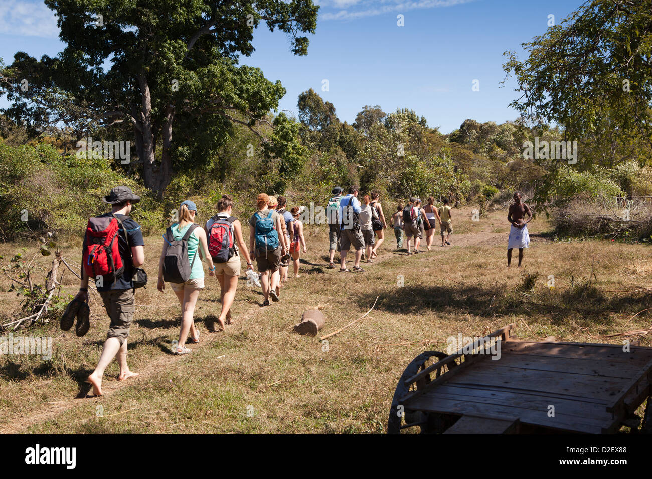 Madagaskar, Betrieb Wallacea, Schüler auf Spuren vergangenen Bauernhöfe, Matsedroy Stockfoto