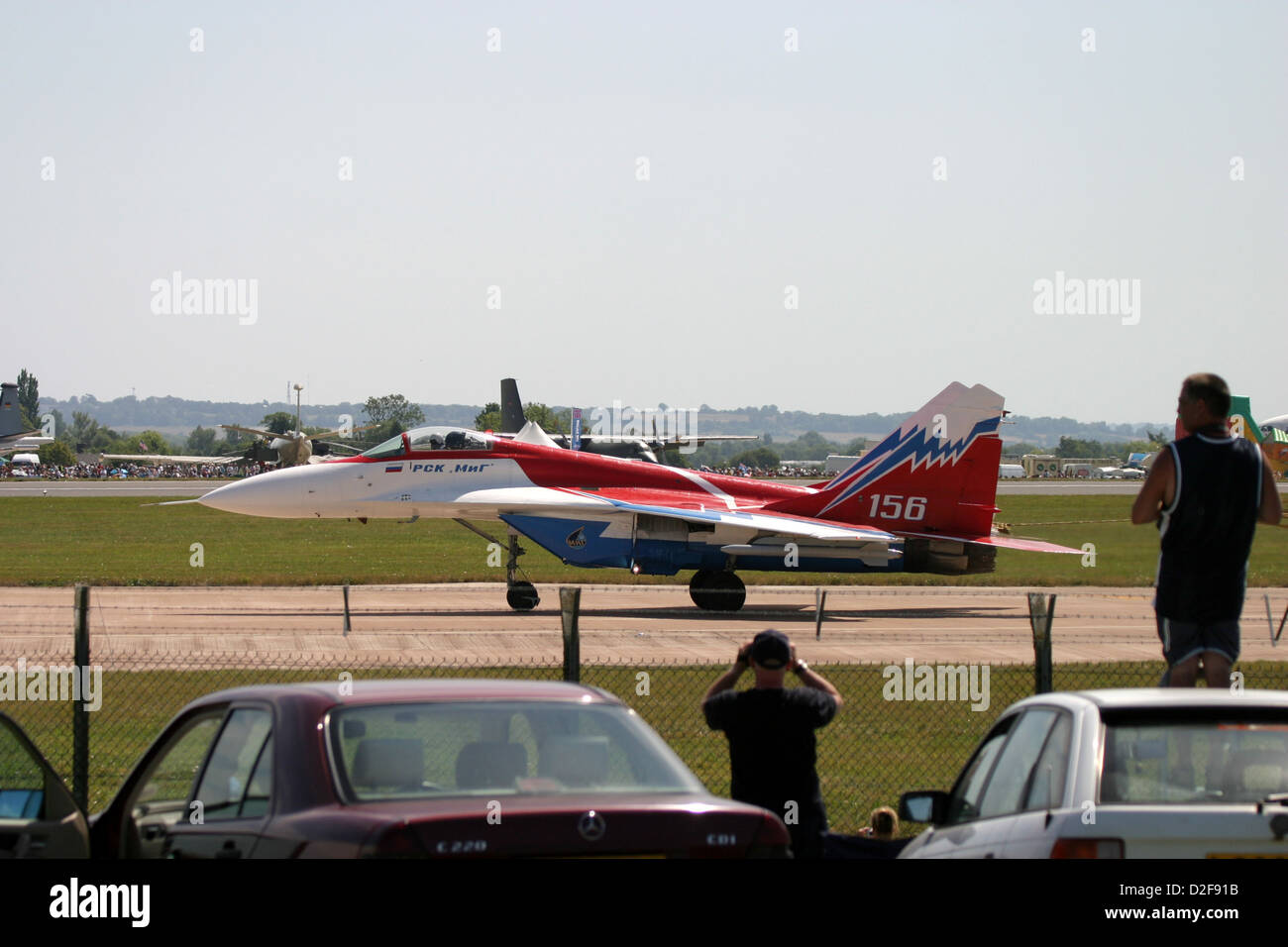 Mikoyan MiG-29 auf Flugplatz Pilot im cockpit Stockfoto