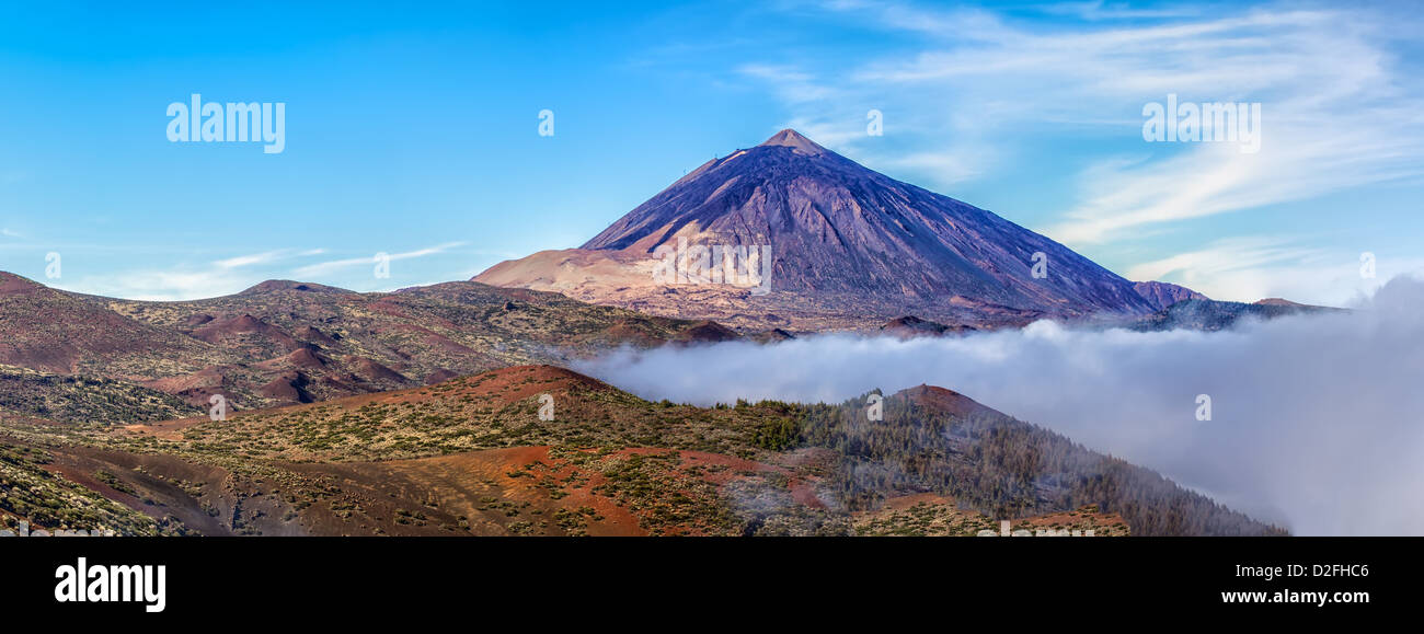 Mt Teide Vulkan in den Wolken panorama Stockfoto