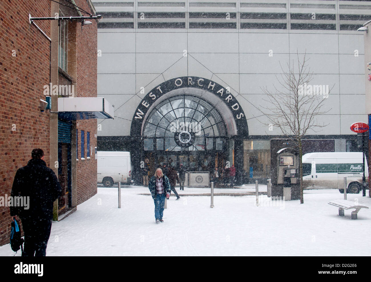 Einkaufszentrum West Orchards Schneewetter, Coventry, UK Stockfoto