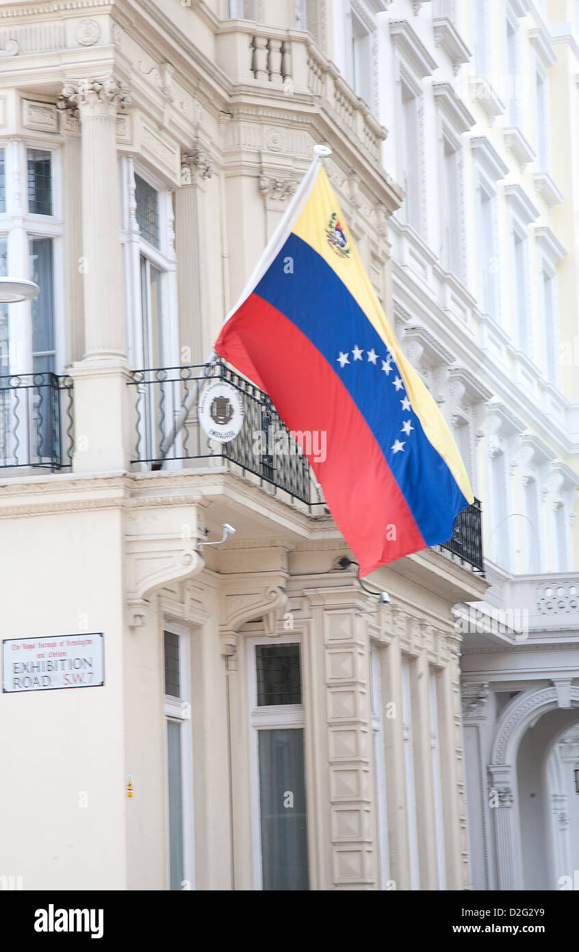 Botschaft von Venezuela mit venezolanischen kennzeichnen, 1 Cromwell Road in Kensington, London, England, Vereinigtes Königreich Stockfoto