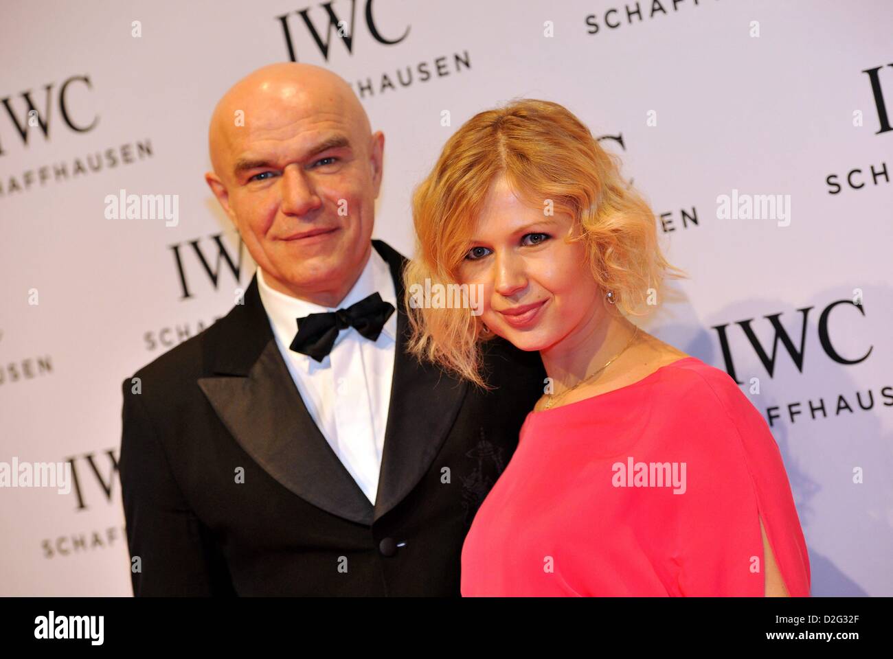 Genf, Schweiz. 22. Januar 2013. Russische Musiker Sergej Mazaev und Frau besuchen bei IWC Race Night Dinner im Geneva.The Swiss watch Manufactur feierte seine neue Ingenieur-Kollektion sowie die Partnershipwith der Mercedes AMG Petronas Formula One Team. Foto: Frank Mai / picture Alliance / Alamy Live News Stockfoto