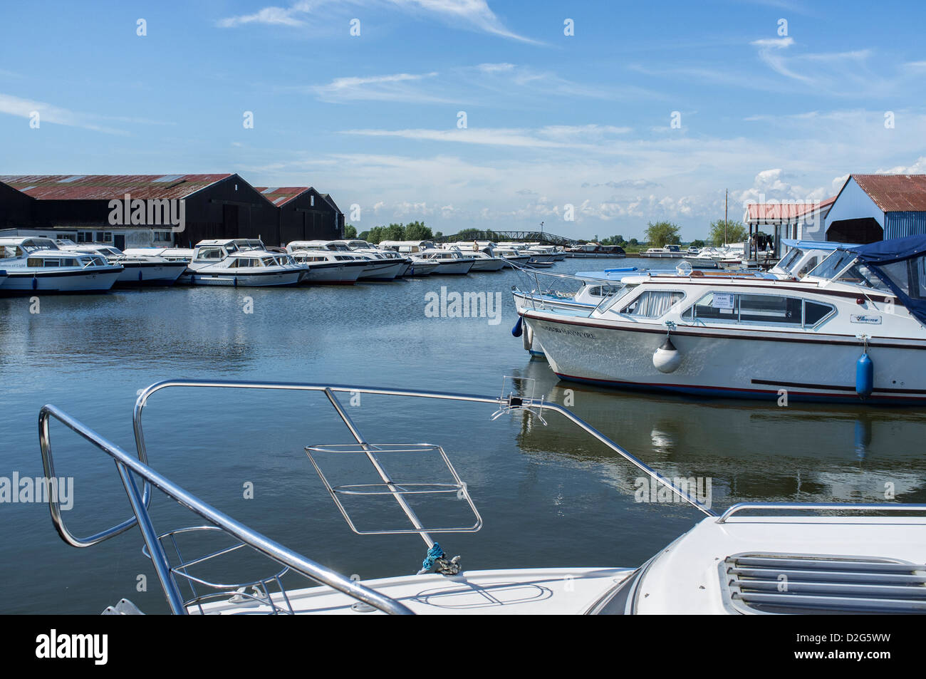 Broads Haven Werft mit Boot mieten bei Potter Heigham Norfolk Broads UK Stockfoto