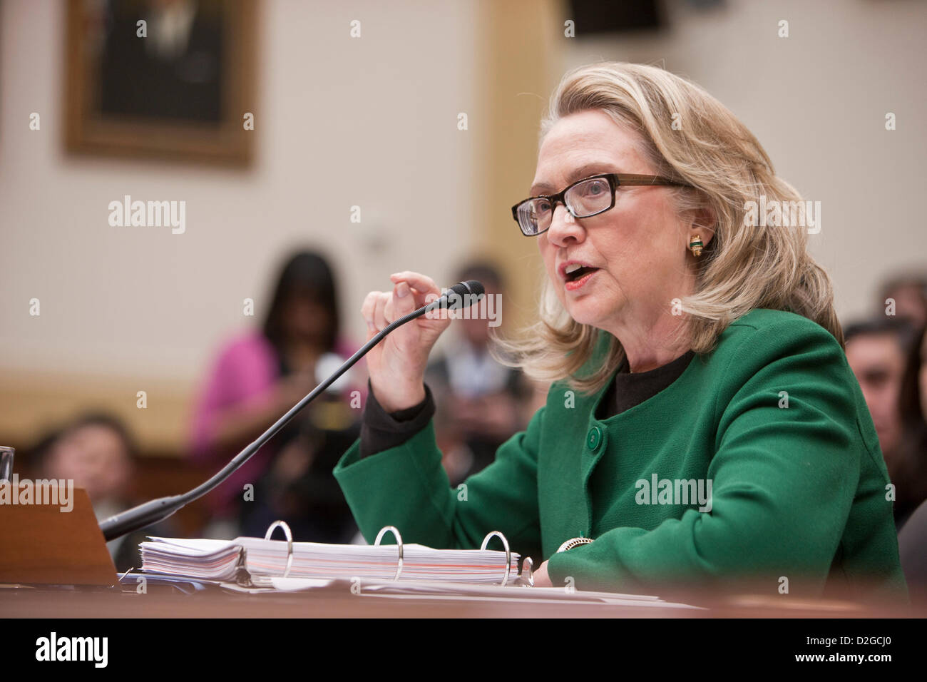 23. Januar 2013 zeugt - Washington, DC - US State Secretary Hillary Clinton vor House Committee. Bildnachweis: Rudy K. Lawidjaja / Alamy Stockfoto