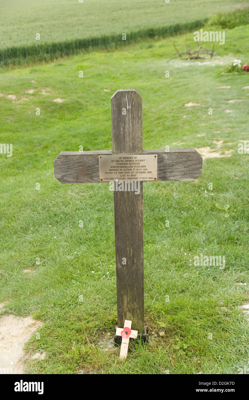 Denkmal zu überqueren, George Nugent bei Lochnagar Crater in La Boiselle an der Somme eine Mine auf 1. Juli 1916 geblasen Stockfoto