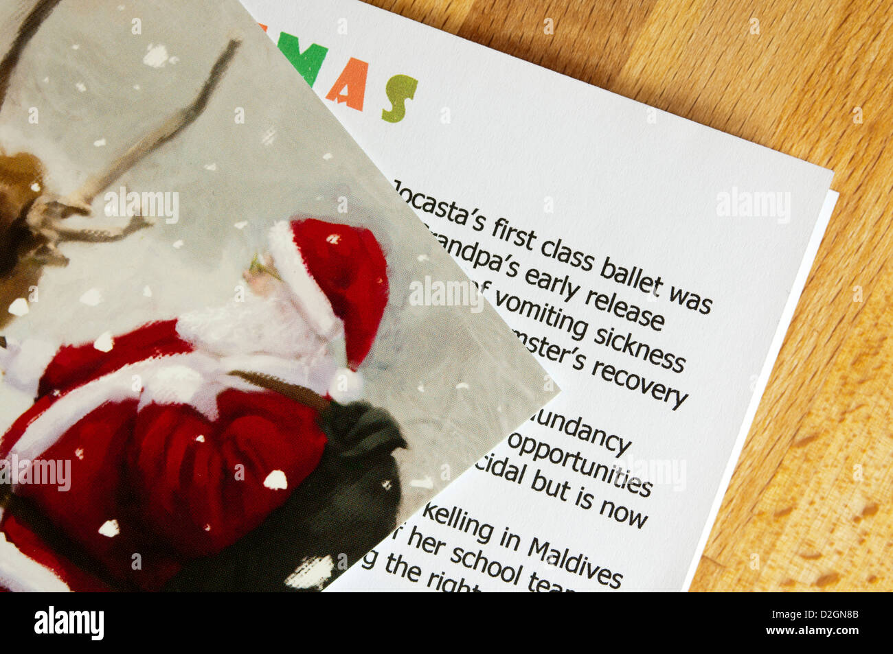 Ankunft des gefürchteten Weihnachten Roundrobin-Newsletters. Stockfoto