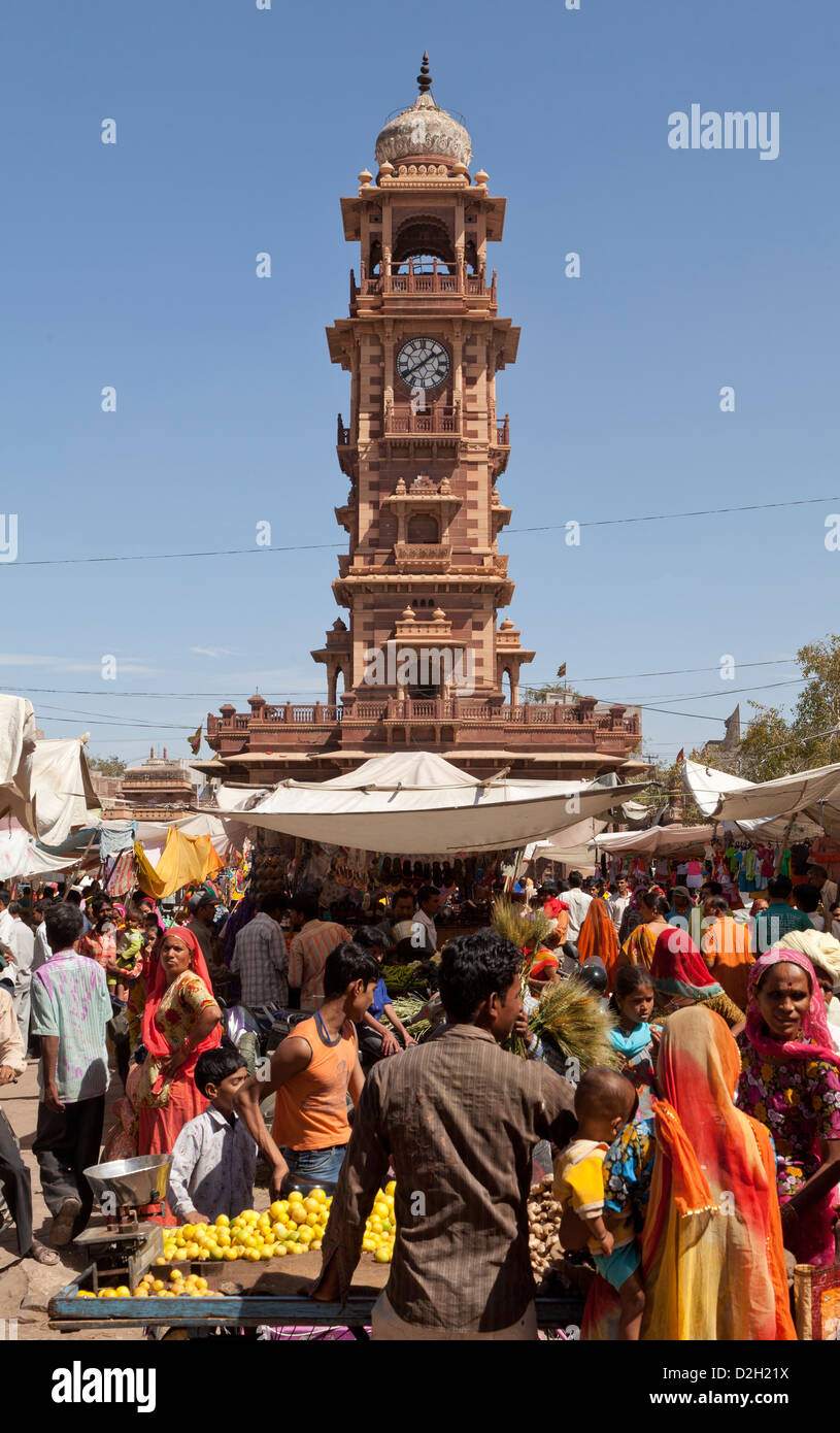 Indien, Rajasthan, Jodhpur, Sadar Markt und Clock tower Stockfoto
