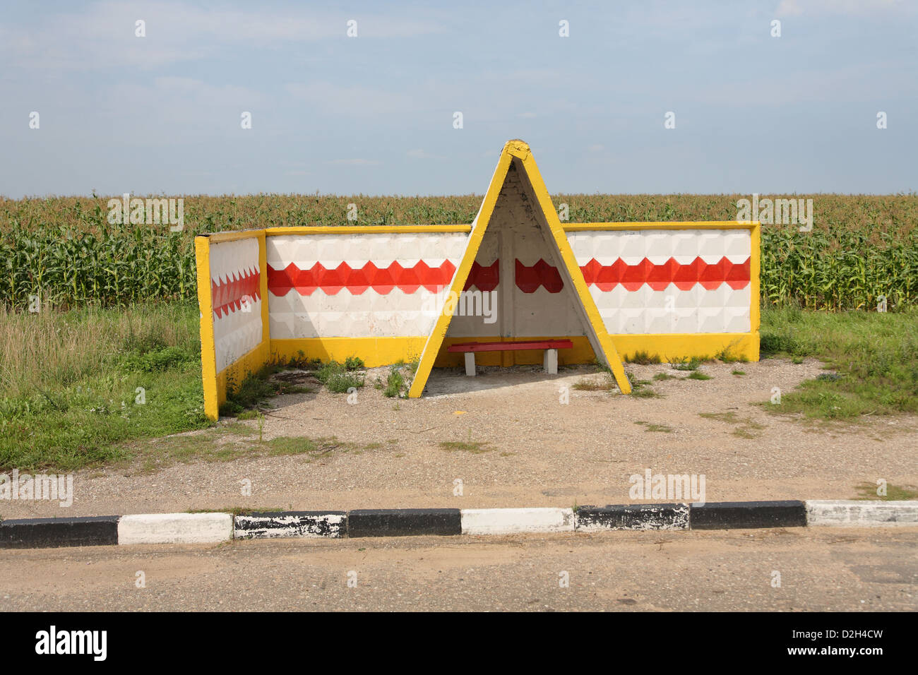 Dorgun, Belarus, eine Bushaltestelle für den Reisebus Stockfoto