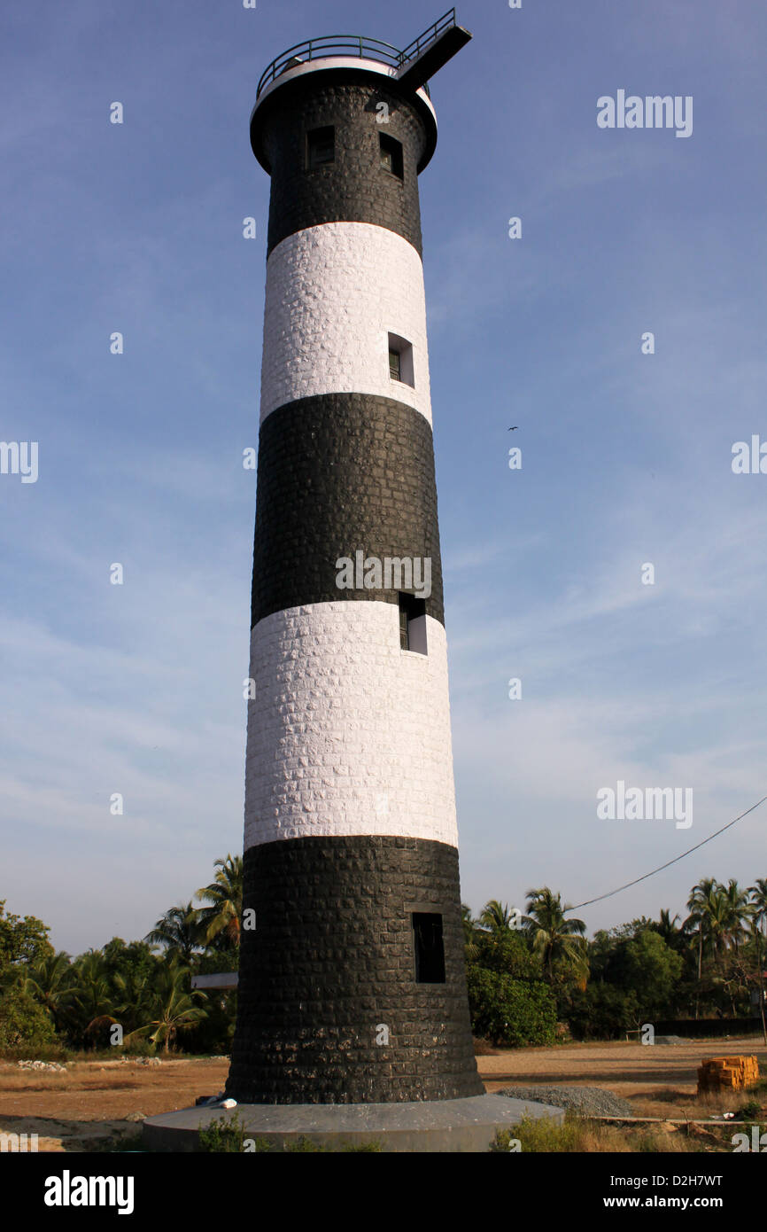 Schwarz und weiß gefärbt Leuchtturm am Kannur Kerala Indien Stockfoto