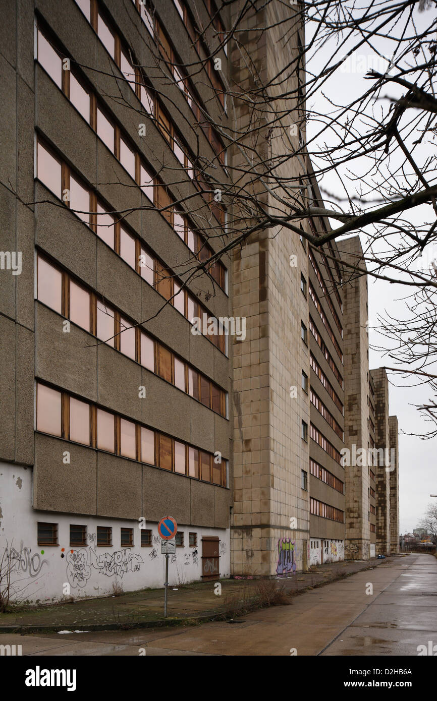 Berlin, Deutschland, die Rückseite einer verlassenen vorgefertigt Stockfoto
