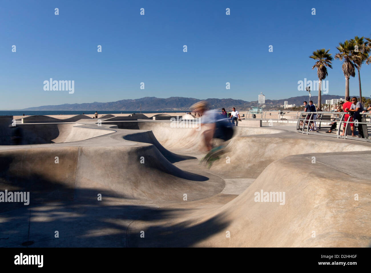 Skater an der Skate-Park in Venice Beach, Los Angeles, California, Vereinigte Staaten von Amerika, USA Stockfoto