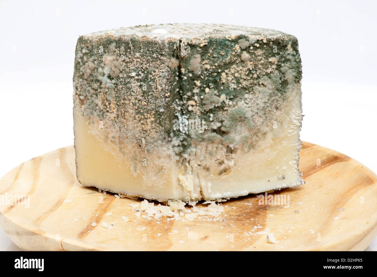 Blue Cheese, Tabelle der Käse mit Schimmel auf weißem Hintergrund Stockfoto