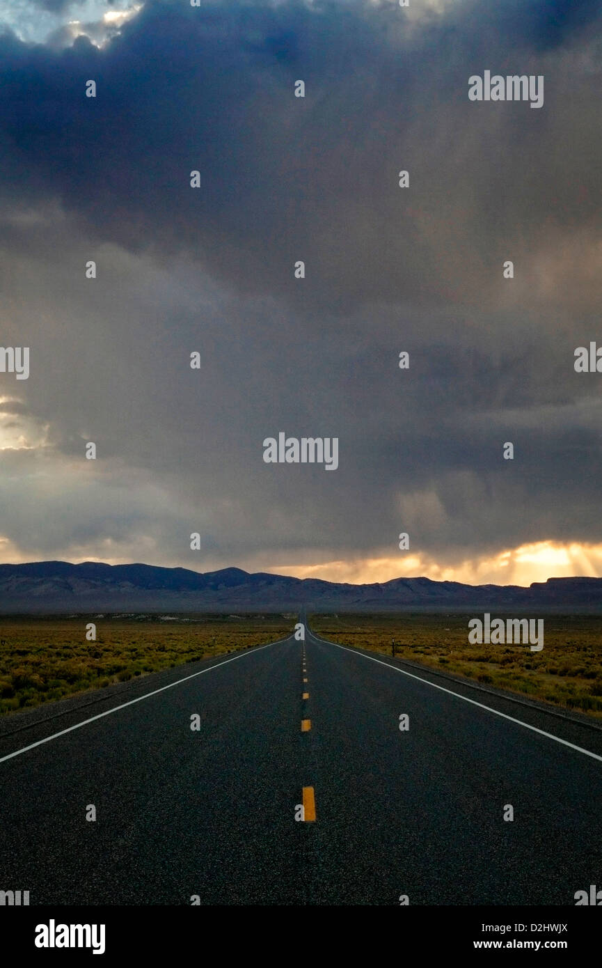 Autobahn 50 Nevada USA der einsamste Straße in Amerika. Stockfoto