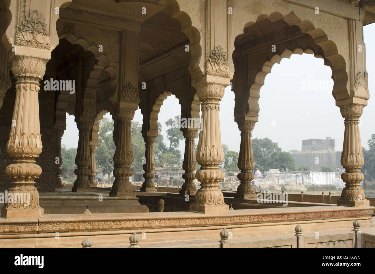 Teilansicht des Jal Mahal, Deeg Schlossanlage, Bharatpur, Rajasthan, Indien Stockfoto