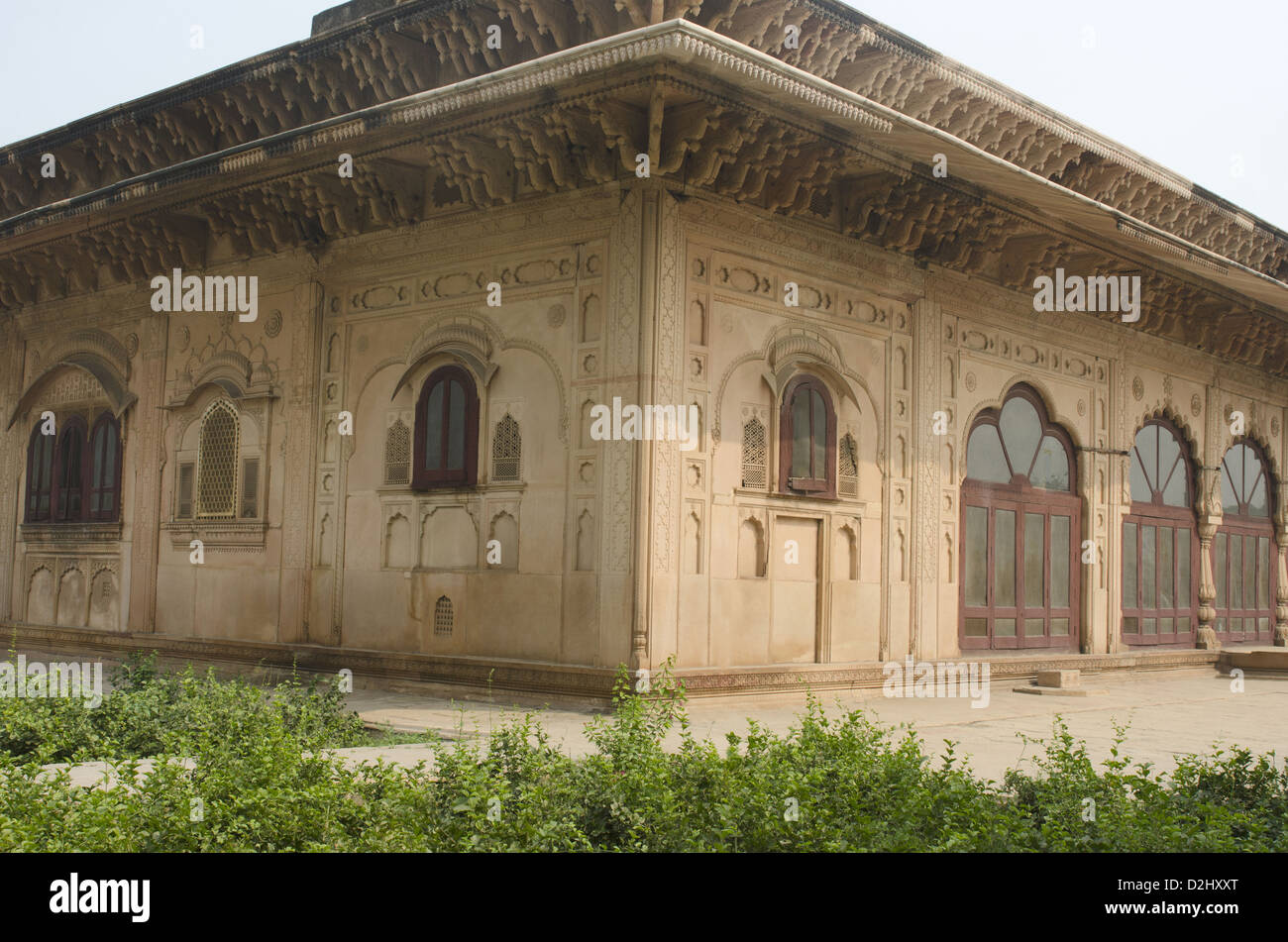 Teilansicht des Jal Mahal, Deeg Schlossanlage, Bharatpur, Rajasthan, Indien Stockfoto