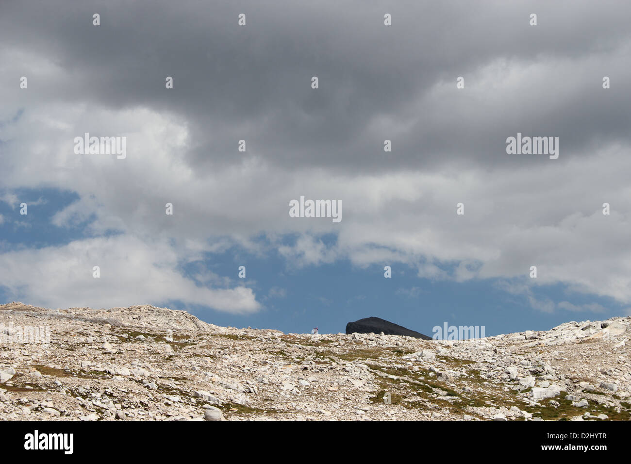 Wanderer im Abstand Stockfoto