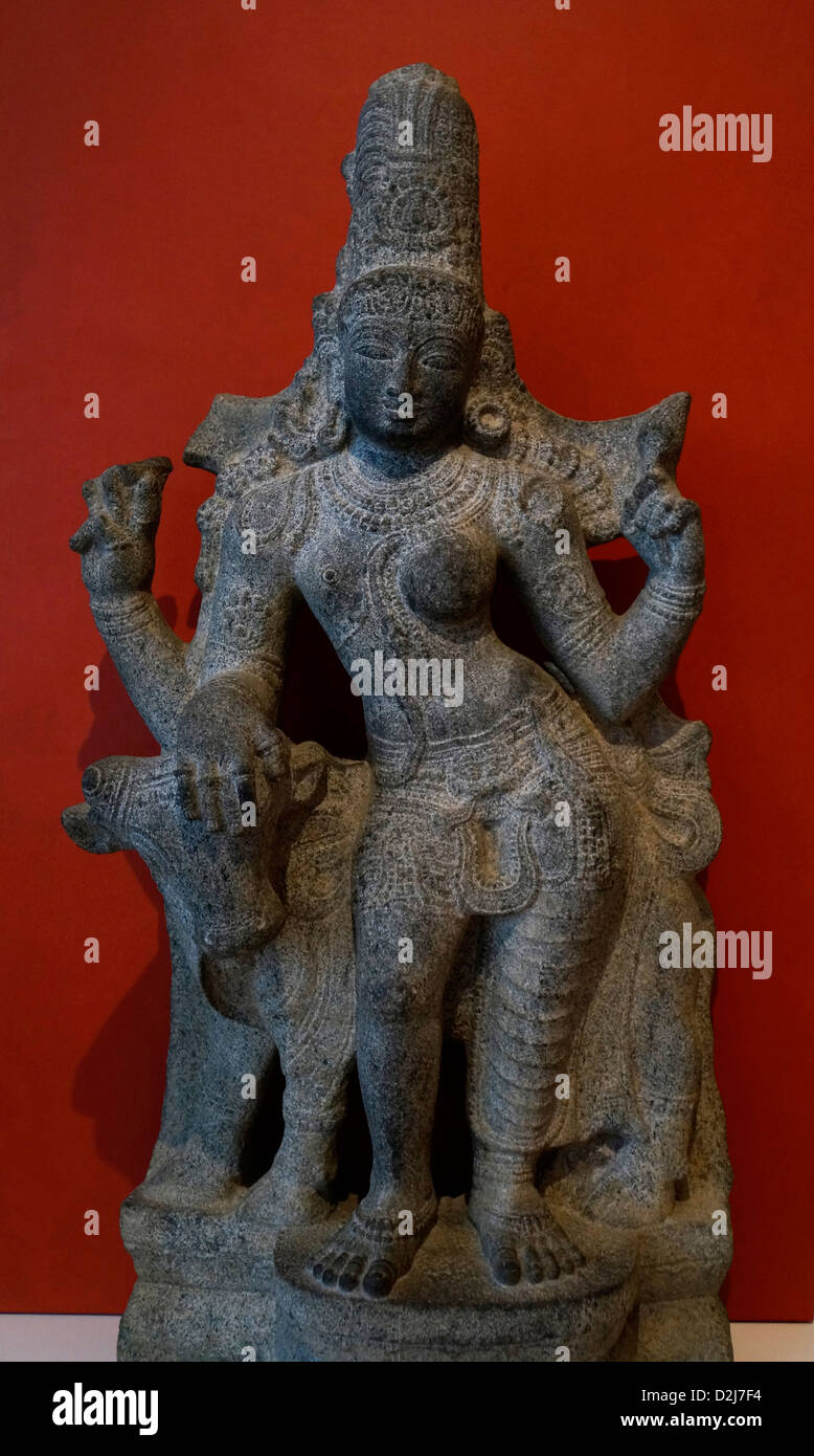 Granit-Skulptur des Lords Shiva, wenn er halb weiblich als Parvati und halb männlich als Shiva ist. (Ardhanarishvara) Stockfoto