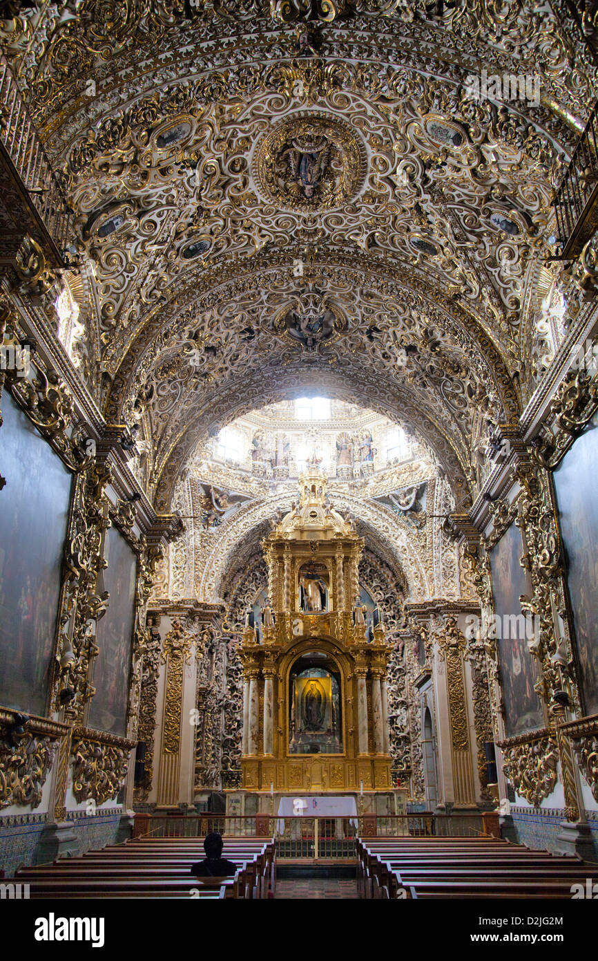 Innenraum der Capilla Del Rosario in Santo Domingo de Guzmán Kirche in Stadt Puebla in Mexiko Stockfoto