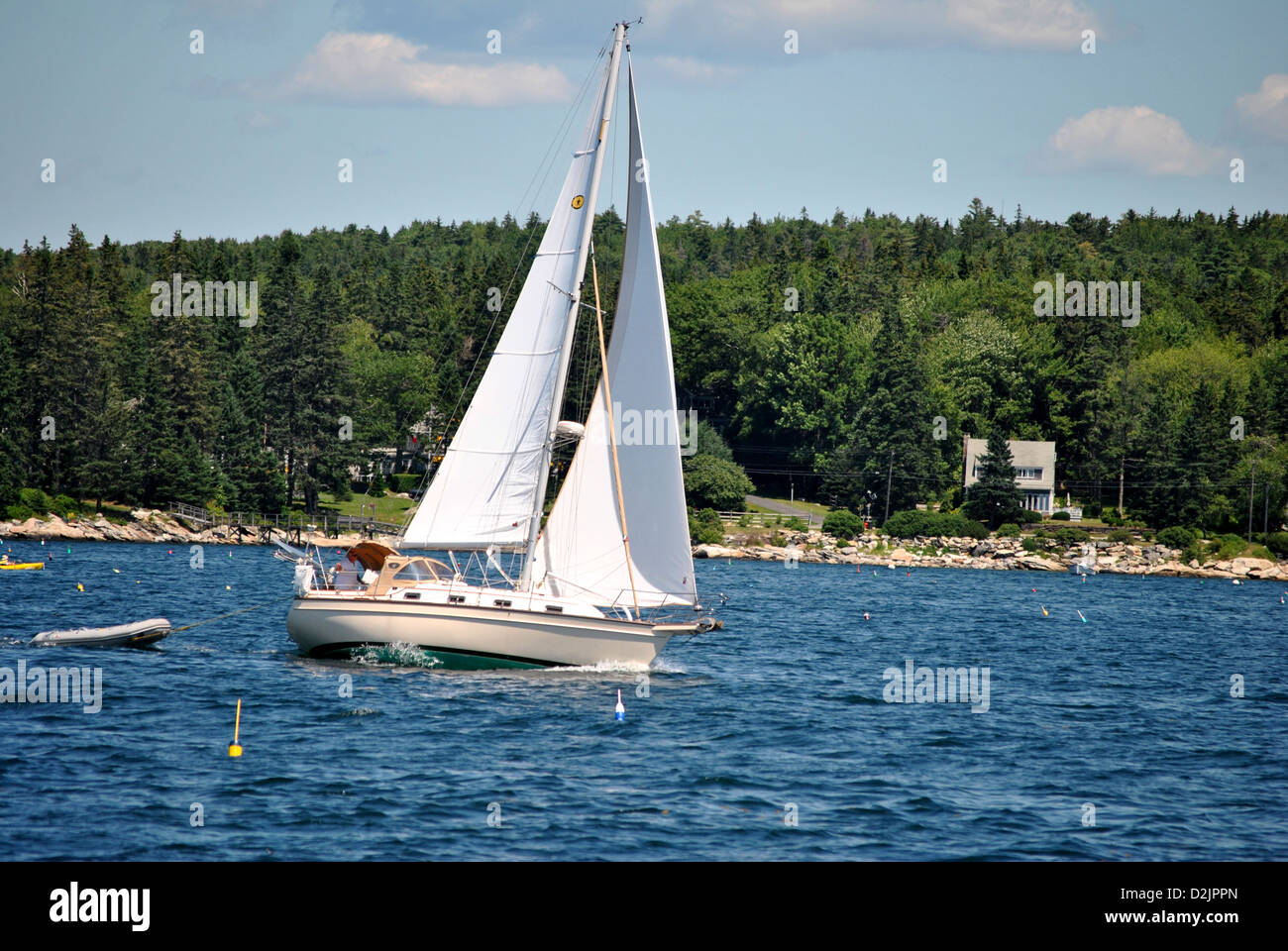 Segelboot auf dem Meer Stockfoto