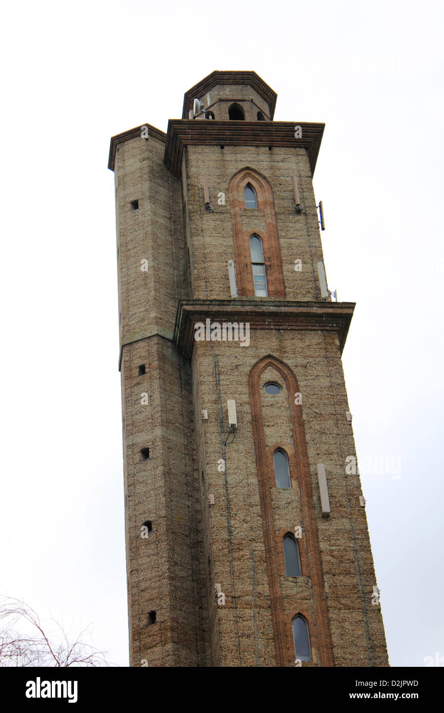 Sway-Turm oder Petersons Torheit ist 66 Meter (200 ft) hoch und ist Grade II denkmalgeschütztes Gebäude südlich von New Forest, Hants UK. Stockfoto
