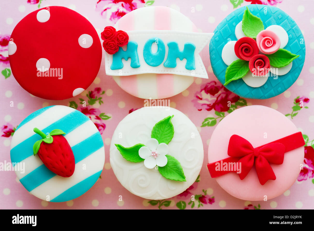 Muttertag-Muffins Stockfoto