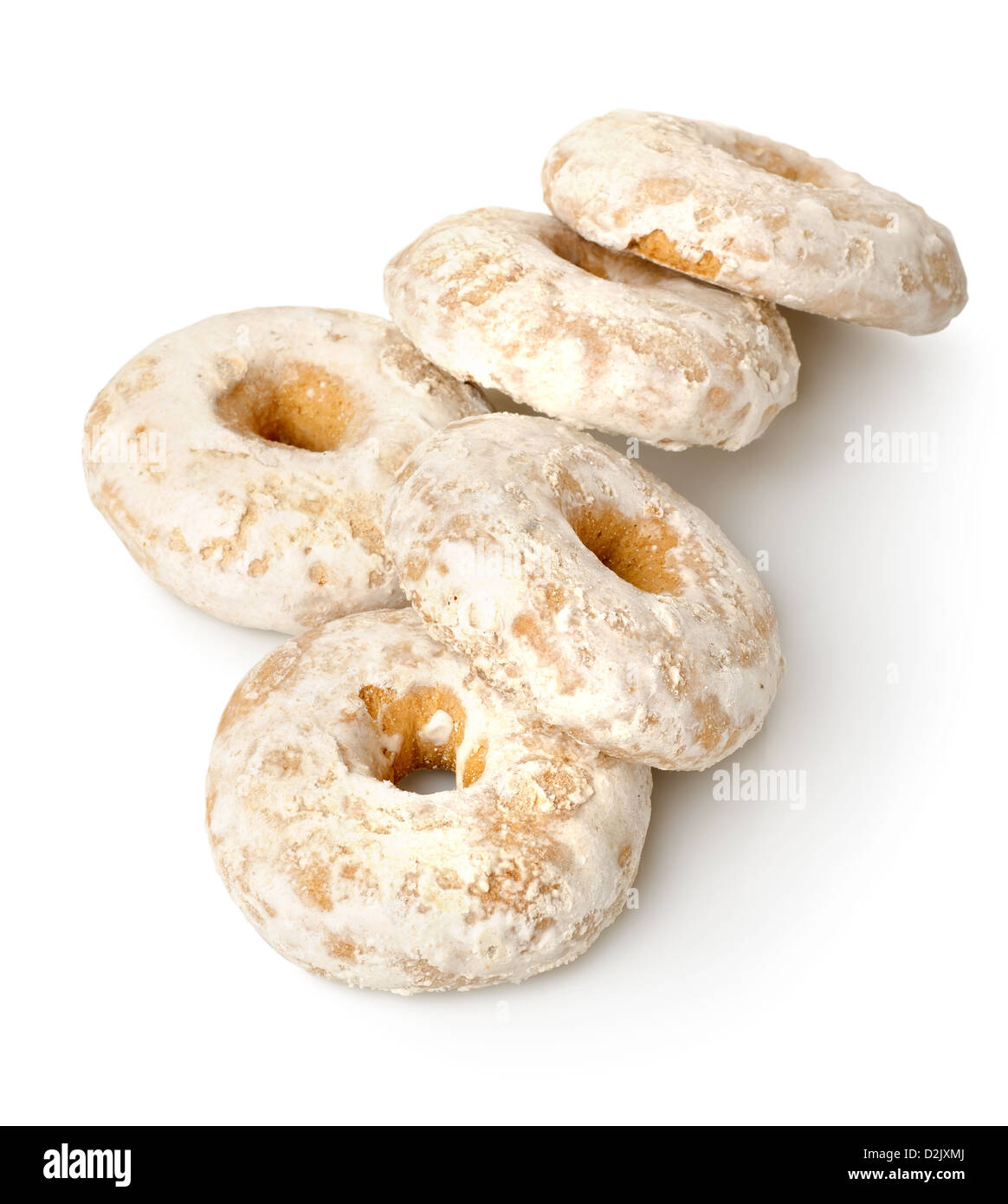 Gewürzkuchen in Puderzucker isoliert auf weißem Hintergrund Stockfoto