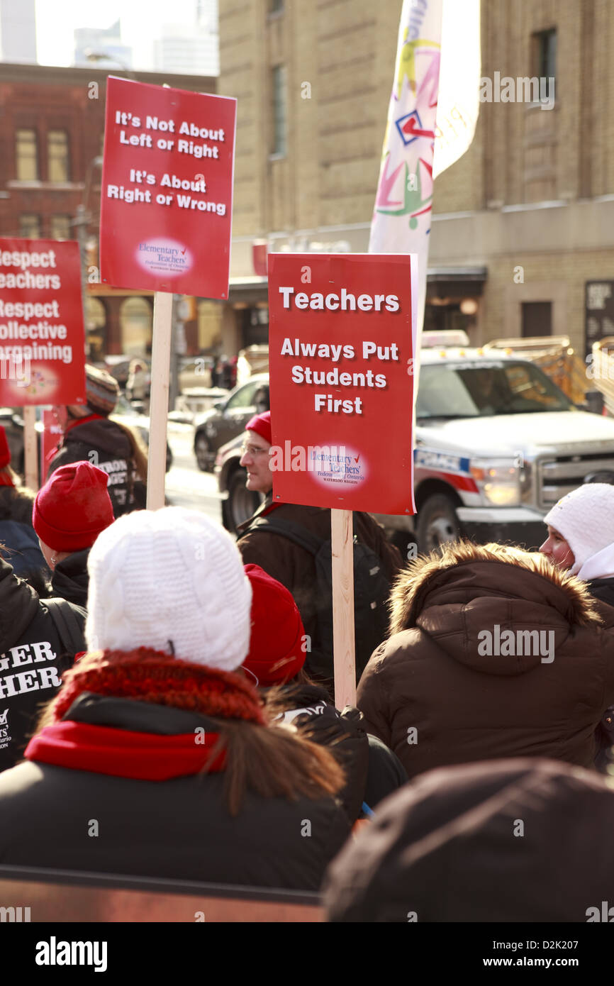 Elementare Lehrer protestieren Bill 115 am 26. Januar 2013 in Toronto, Kanada. Stockfoto