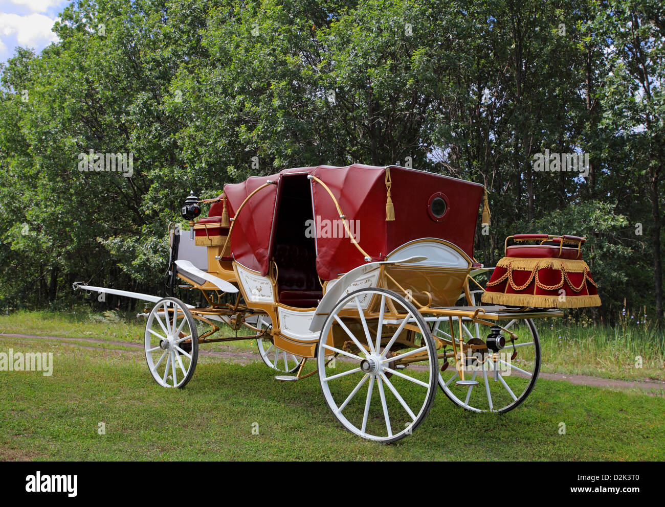 Altmodische Vintage Wagen in Natur Hintergrund Stockfoto