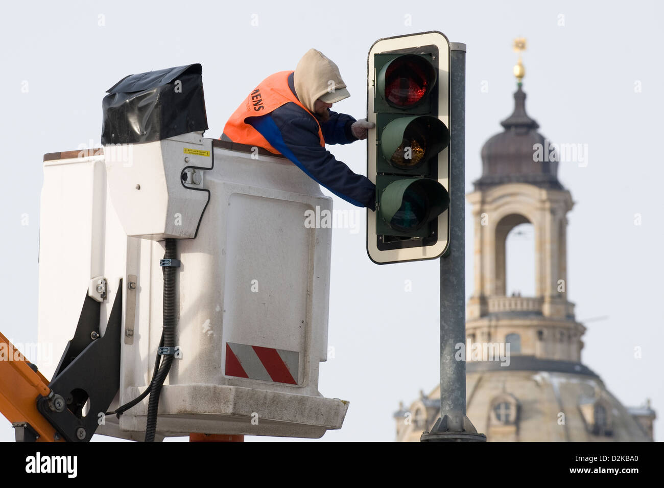 Dresden, Deutschland, eine Ampel repariert werden Stockfoto