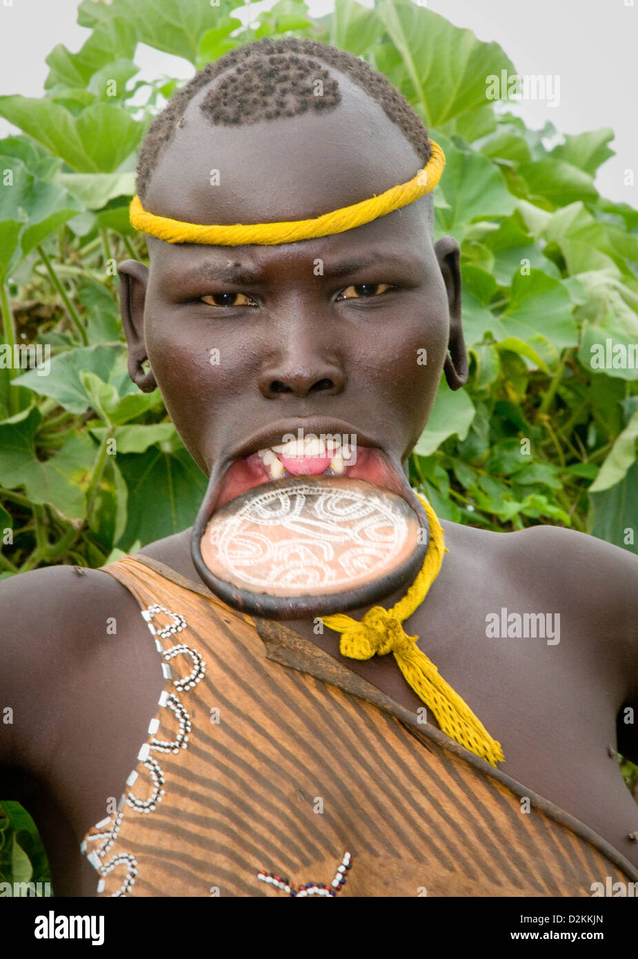 Porträt von Mursi Frau Nahaufnahme zeigt Mundlochplatte Stockfoto