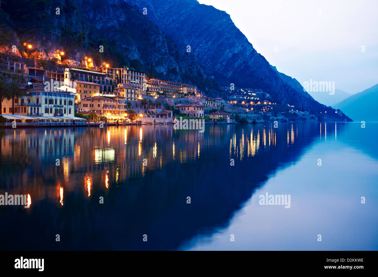 Limone Wasser vorne am frühen Morgen, am Gardasee Italien Stockfoto